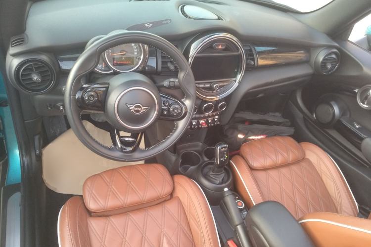 Used MINI 2018 1.5T COOPER CABRIO Artist Center Console