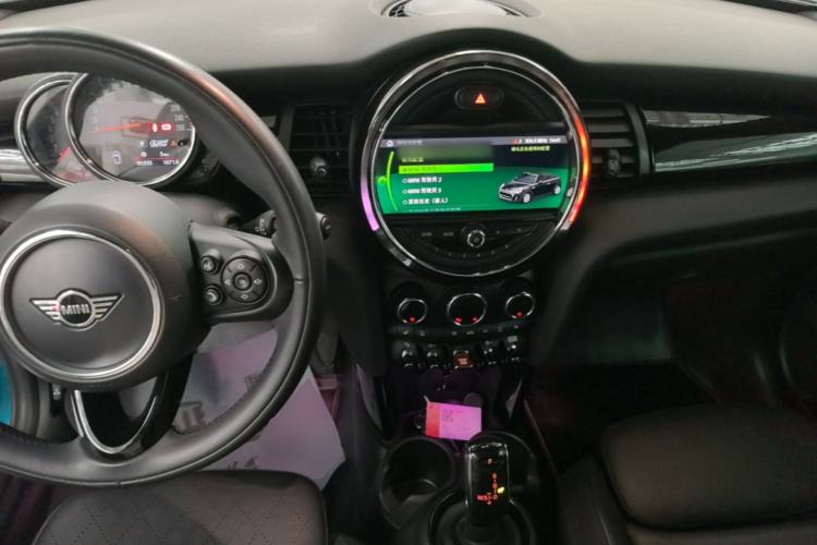 Used MINI 2018 1.5T COOPER CABRIO Classic Edition Center Console