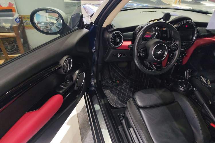 Used MINI 2018 1.5T COOPER Artist Driver Seat