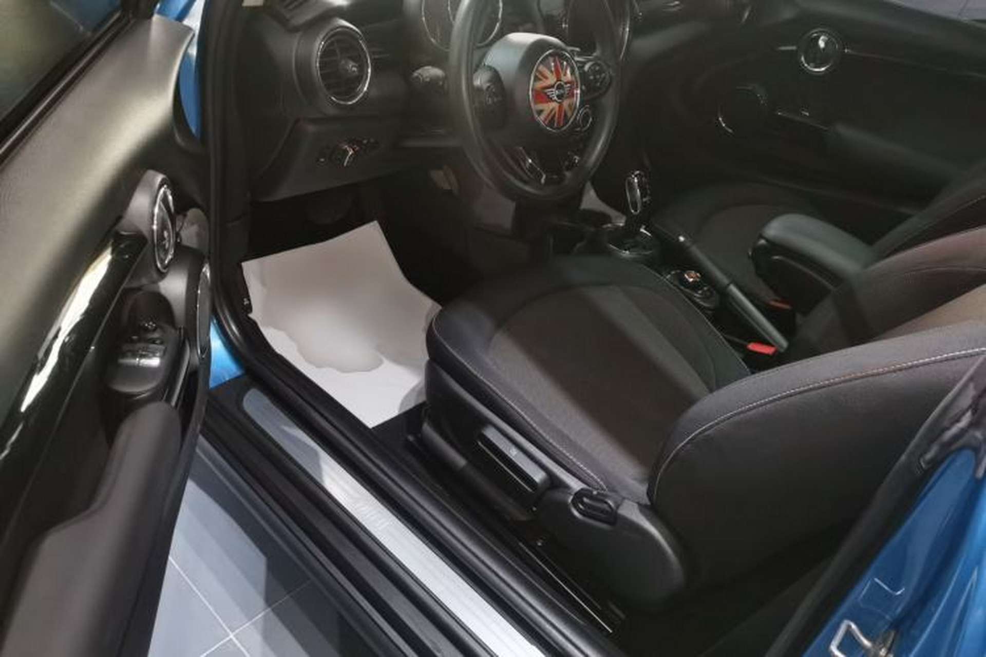Used MINI 2018 1.5T ONE PLUS Driver Seat