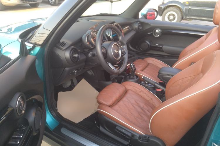 Used MINI 2018 1.5T COOPER CABRIO Artist Driver Seat