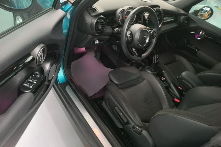 Used MINI 2018 1.5T COOPER CABRIO Classic Edition Driver Seat