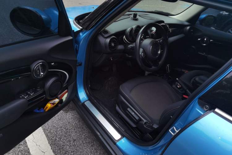 Used MINI 2018 1.5T ONE PLUS Five-Door Edition Driver Seat