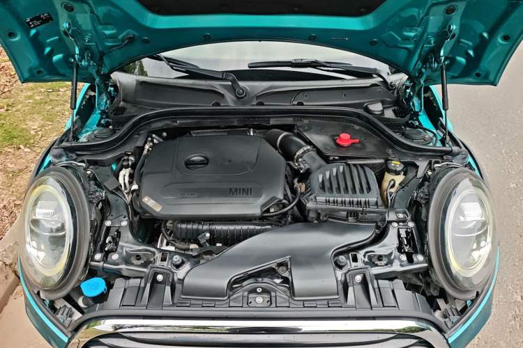 Used MINI 2018 1.5T COOPER CABRIO Artist Engine Bay