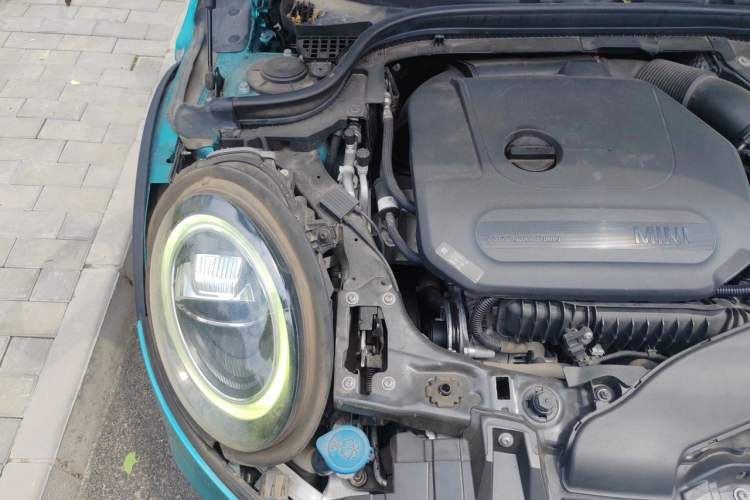 Used MINI 2018 1.5T COOPER CABRIO Artist Engine Bay Right