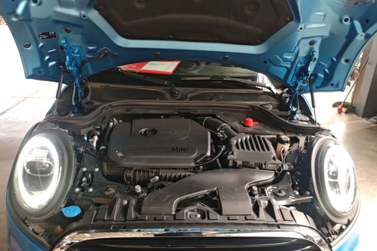 Used MINI 2018 1.5T COOPER Classic Edition Five-Door Version Engine Bay