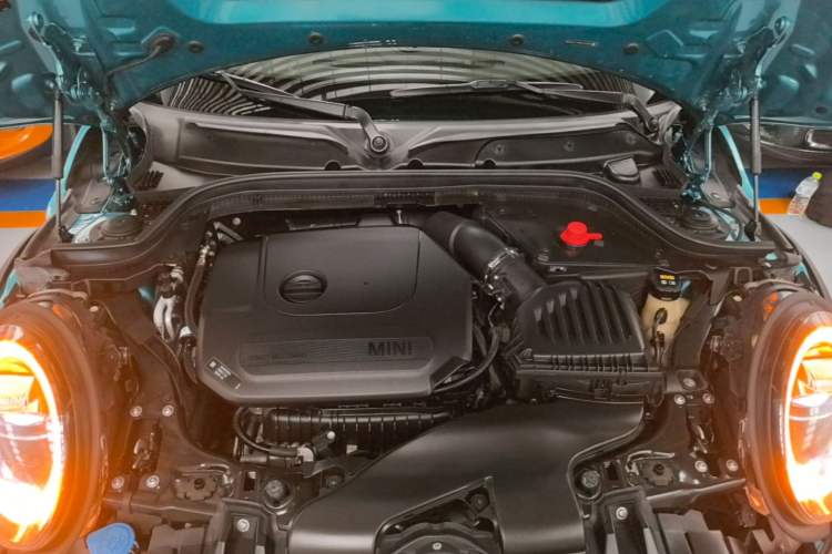 Used MINI 2018 1.5T COOPER CABRIO Classic Edition Engine Bay