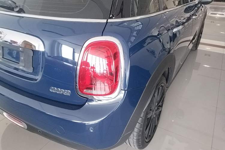 Used MINI 2018 1.5T COOPER Artist Five-Door Edition Exterior 3