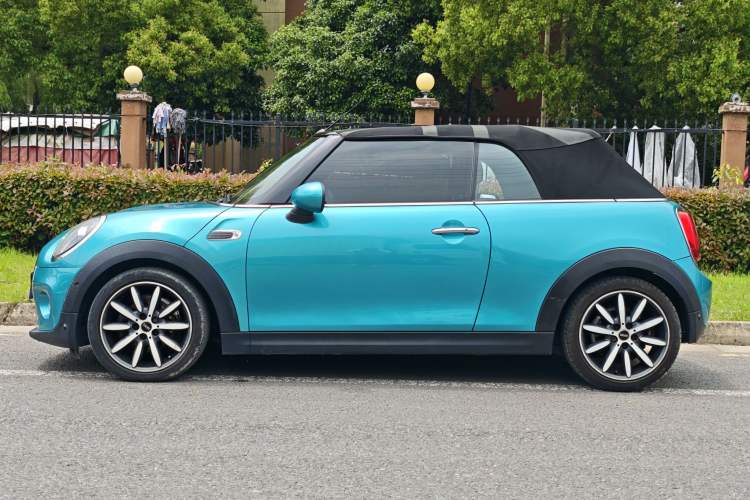 Used MINI 2018 1.5T COOPER CABRIO Artist Exterior 9