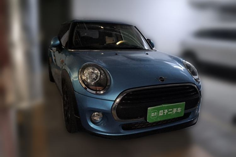 Used MINI 2018 1.5T ONE PLUS Front Right 45 Deg