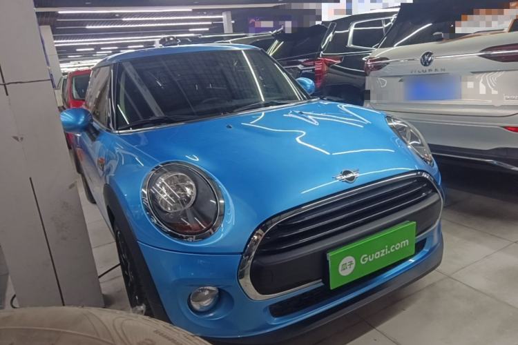 Used MINI 2018 1.5T ONE PLUS Front Right 45 Deg