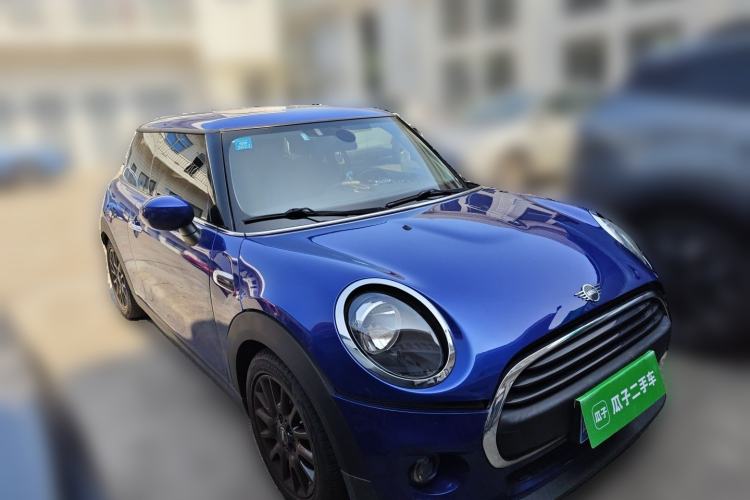 Used MINI 2018 1.5T ONE PLUS Front Right 45 Deg
