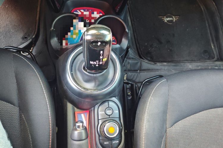 Used MINI 2018 1.5T ONE PLUS Gear Lever