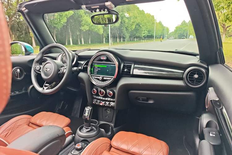 Used MINI 2018 1.5T COOPER CABRIO Artist Headliner
