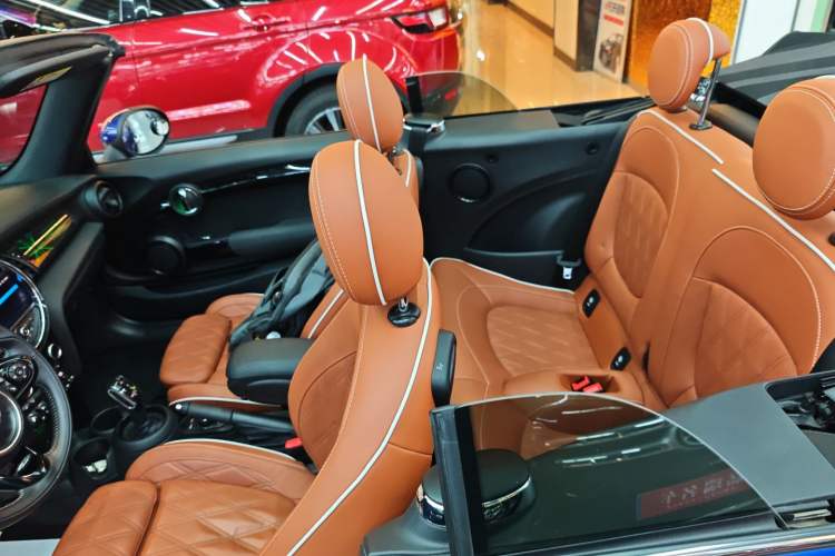 Used MINI 2018 1.5T COOPER CABRIO Artist Headliner