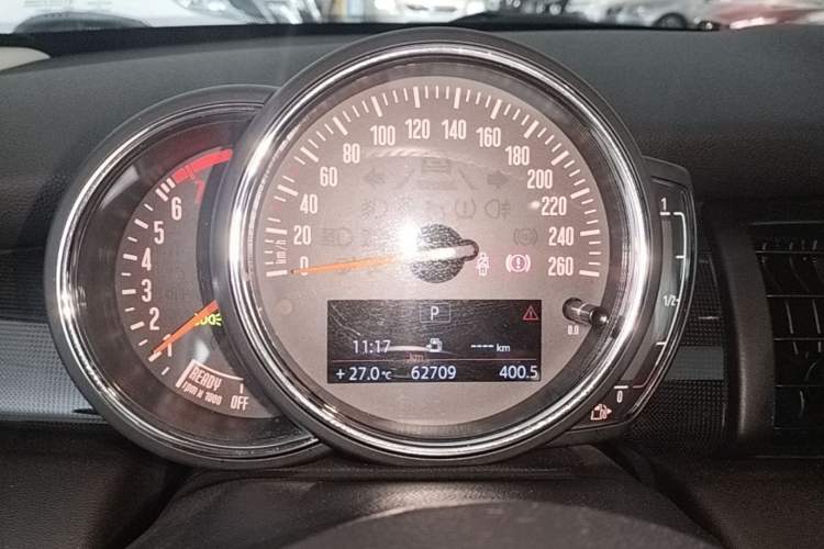 Used MINI 2018 1.5T COOPER Artist Five-Door Edition Instrument Cluster
