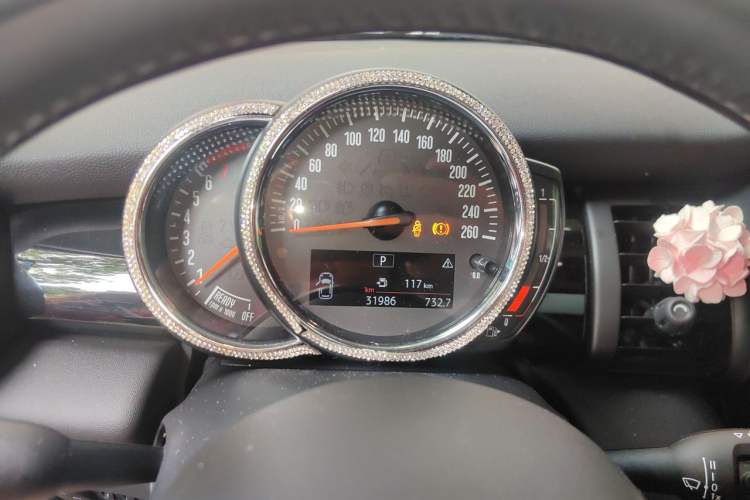 Used MINI 2018 1.5T COOPER Classic Edition Five-Door Version Instrument Cluster
