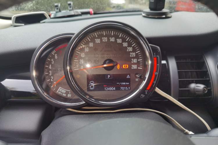 Used MINI 2018 1.5T ONE PLUS Five-Door Edition Instrument Cluster