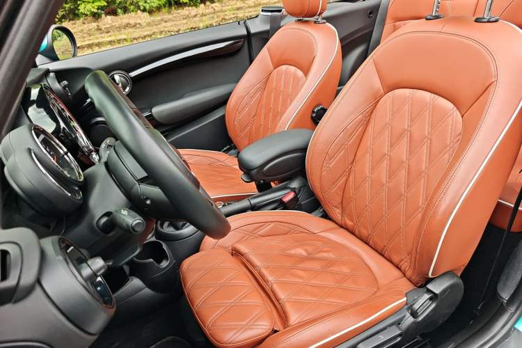 Used MINI 2018 1.5T COOPER CABRIO Artist Left Front Seat