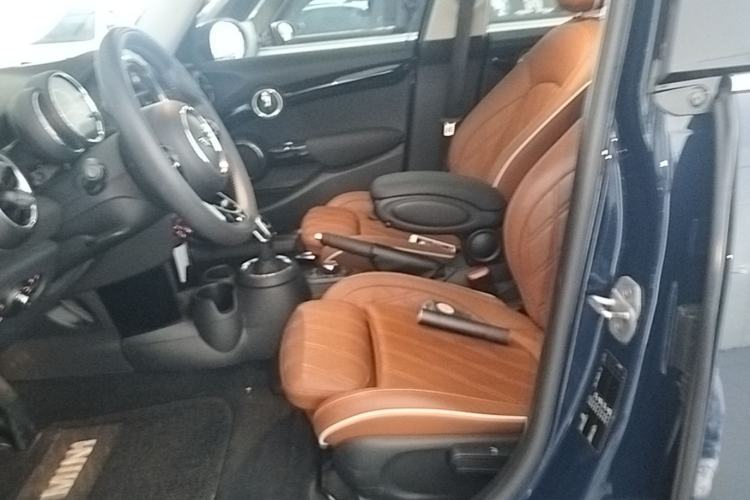 Used MINI 2018 1.5T COOPER Artist Five-Door Edition Left Front Seat