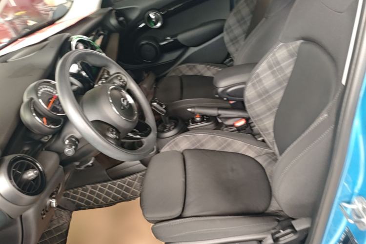 Used MINI 2018 1.5T COOPER Classic Edition Five-Door Version Left Front Seat