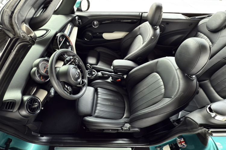 Used MINI 2018 1.5T COOPER CABRIO Artist Left Front Seat