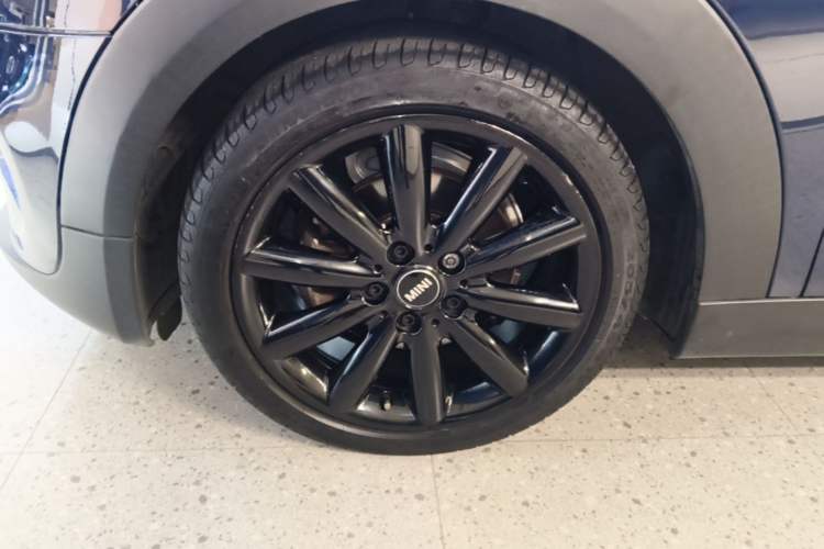 Used MINI 2018 1.5T COOPER Artist Left Front Wheel Hub