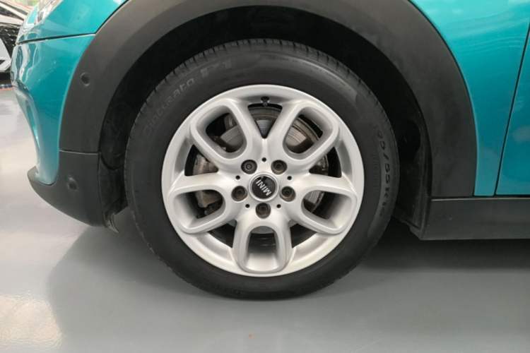 Used MINI 2018 1.5T COOPER CABRIO Classic Edition Left Front Wheel Hub