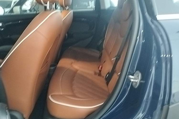 Used MINI 2018 1.5T COOPER Artist Five-Door Edition Left Rear Seat