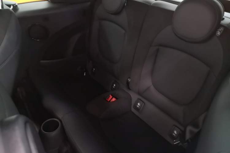 Used MINI 2018 1.5T COOPER CABRIO Classic Edition Left Rear Seat