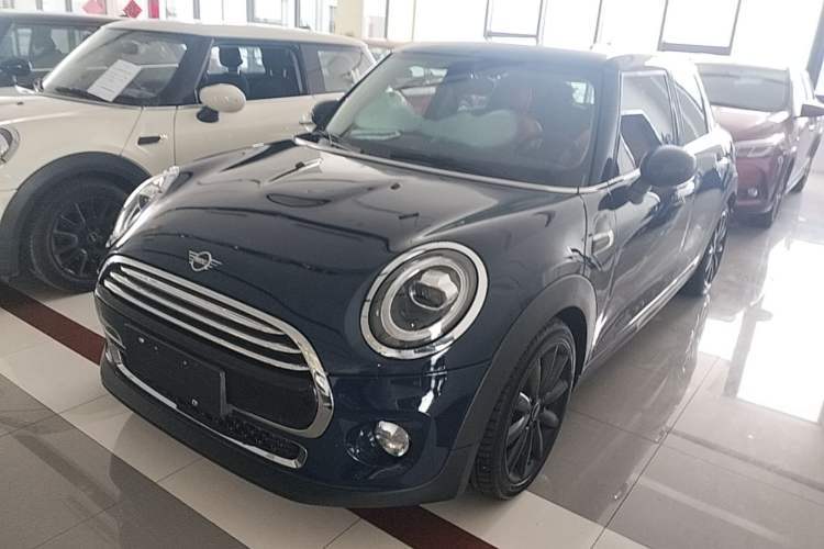 Used MINI 2018 1.5T COOPER Artist Five-Door Edition Guazi used car, China used car export, Used car for sale, Used MINI cars, Cheapest cars for sale