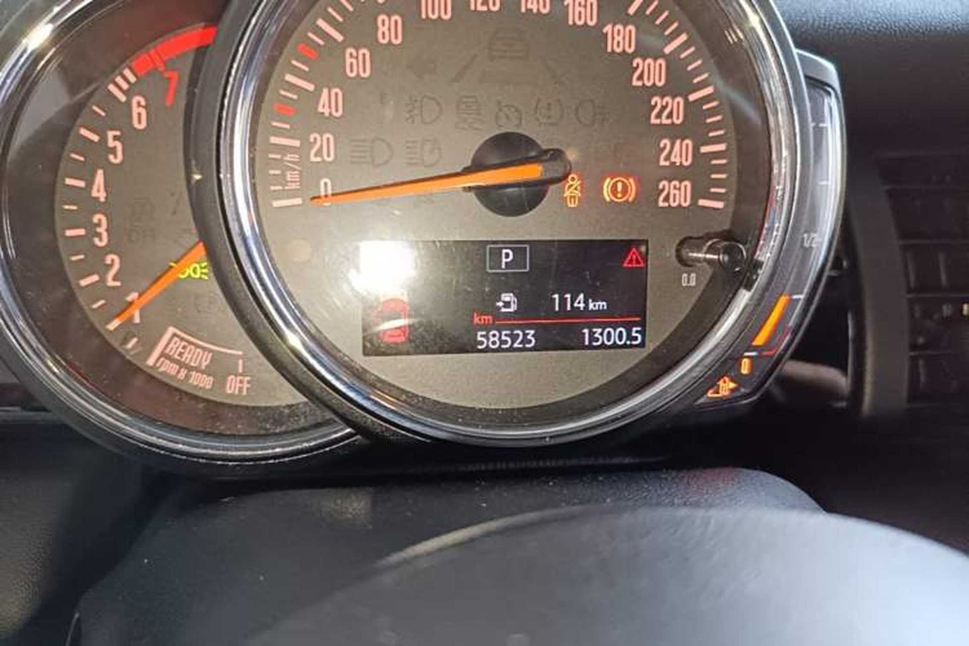 Used MINI 2018 1.5T ONE PLUS Five-Door Edition Odometer Close Up