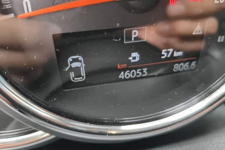 Used MINI 2018 1.5T COOPER Artist Five-Door Edition Odometer Close Up