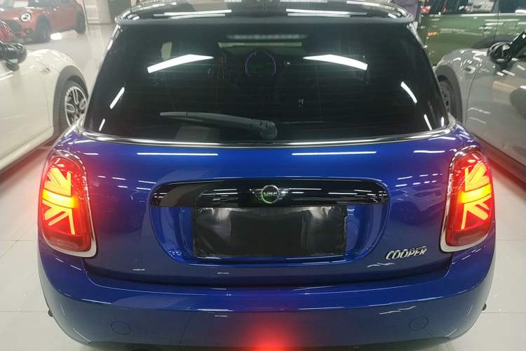 Used MINI 2018 1.5T COOPER Artist Rear
