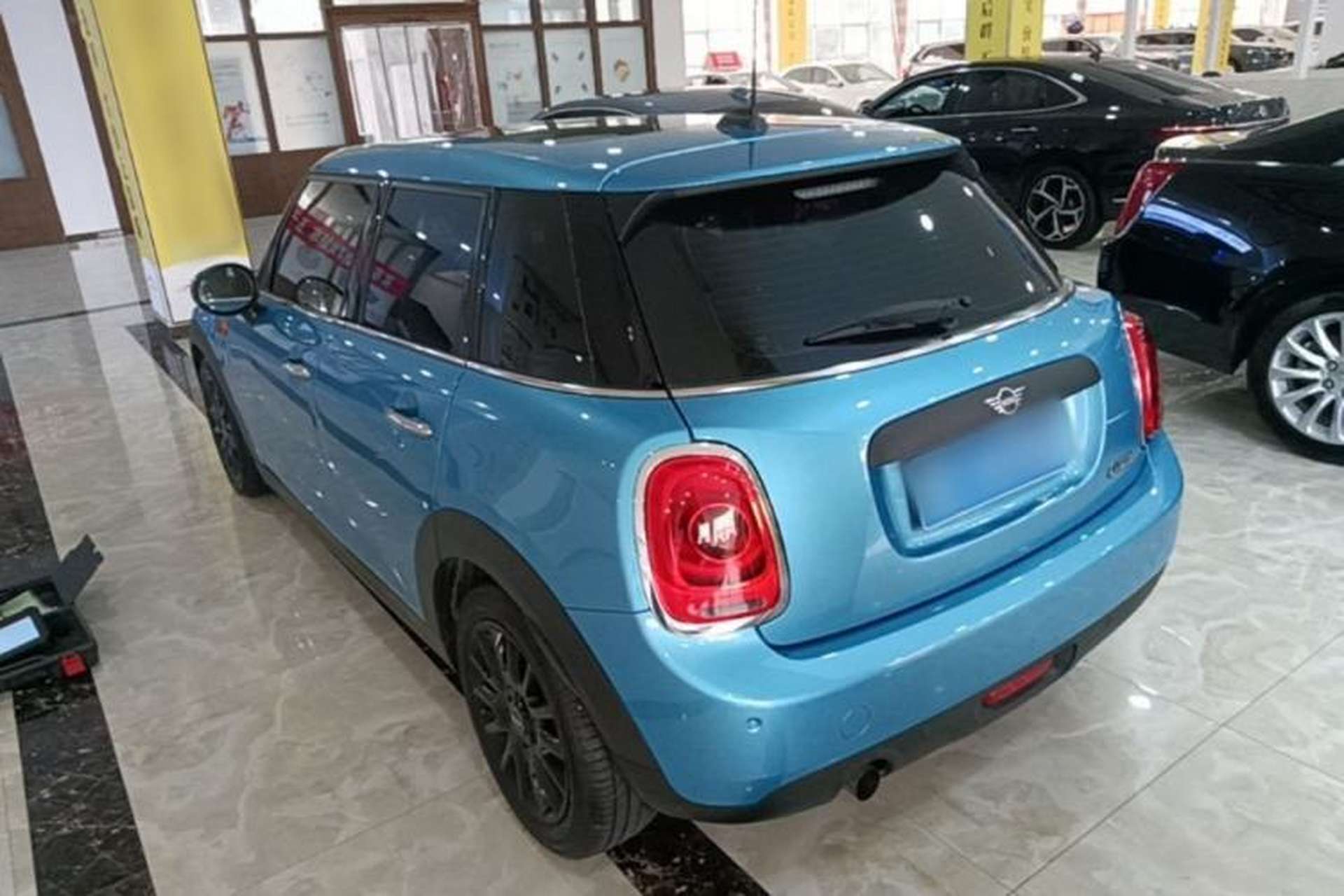Used MINI 2018 1.5T ONE PLUS Five-Door Edition Rear Left 45 Deg
