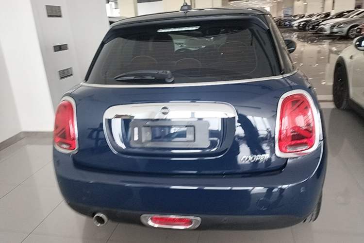 Used MINI 2018 1.5T COOPER Artist Five-Door Edition Rear