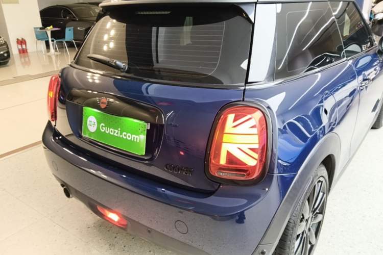 Used MINI 2018 1.5T COOPER Artist Rear