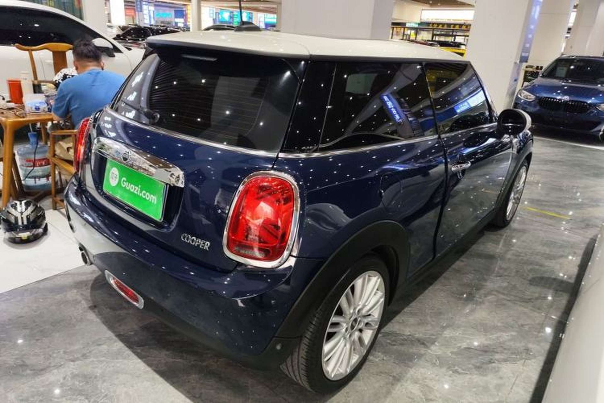 Used MINI 2018 1.5T COOPER Artist Rear Right 45 Deg