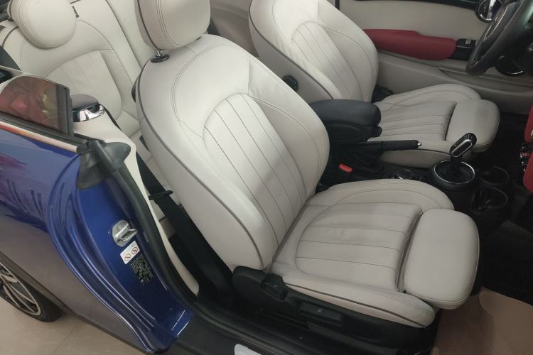 Used MINI 2018 1.5T COOPER CABRIO Artist Right Front Seat
