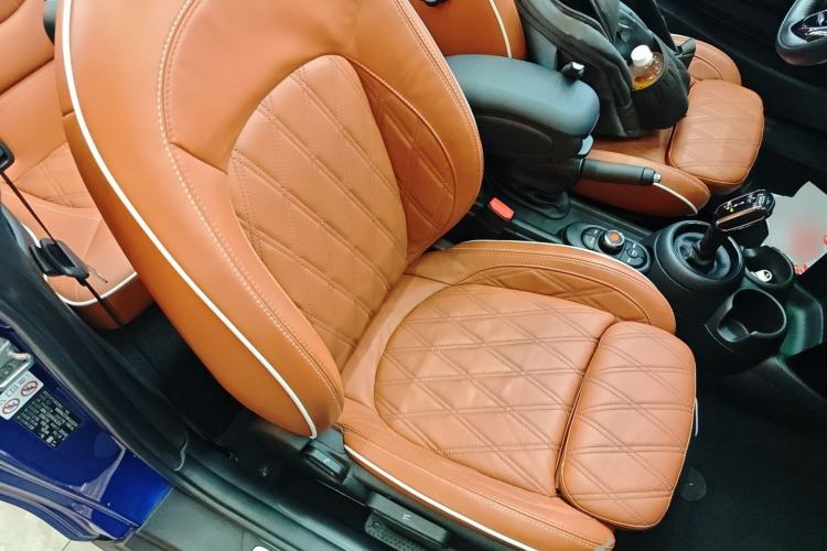 Used MINI 2018 1.5T COOPER CABRIO Artist Right Front Seat