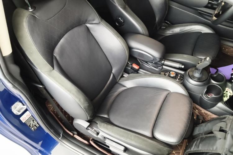 Used MINI 2018 1.5T COOPER Artist Right Front Seat