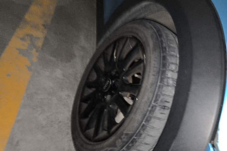 Used MINI 2018 1.5T ONE PLUS Right Front Wheel Hub