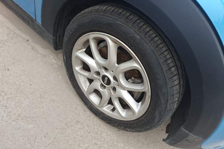 Used MINI 2018 1.5T COOPER Classic Edition Five-Door Version Right Front Wheel Hub