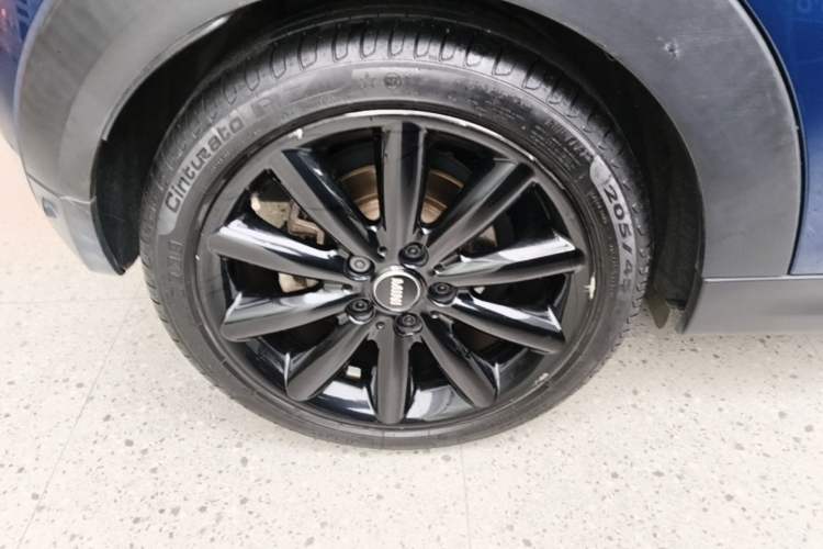 Used MINI 2018 1.5T COOPER Artist Right Rear Wheel Hub