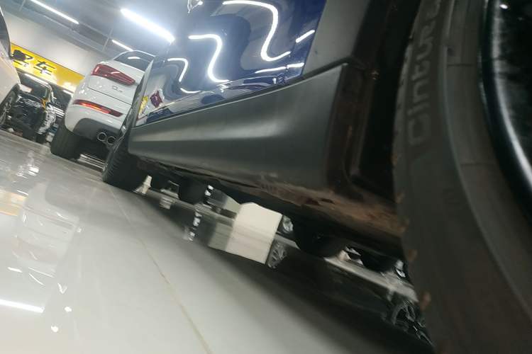 Used MINI 2018 1.5T COOPER Artist Right Side Sill