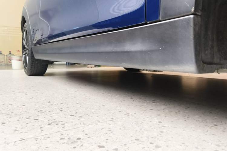 Used MINI 2018 1.5T COOPER Artist Right Side Sill