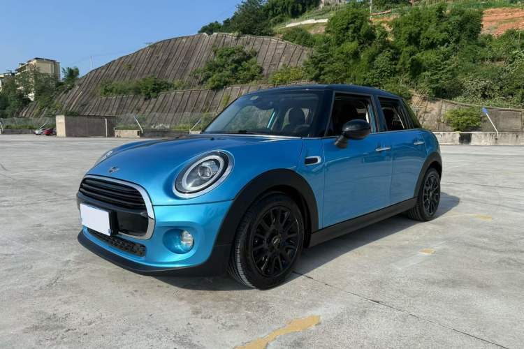 Used MINI 2018 1.5T COOPER Classic Edition Five-Door Version Guazi used car, China used car export, Used car for sale, Used cars, Cheapest cars for sale