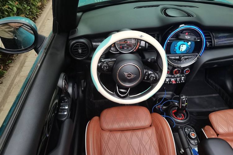 Used MINI 2018 1.5T COOPER CABRIO Artist Steering Wheel