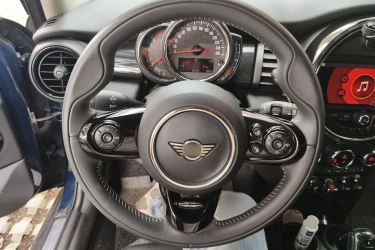Used MINI 2018 1.5T COOPER Artist Five-Door Edition Steering Wheel
