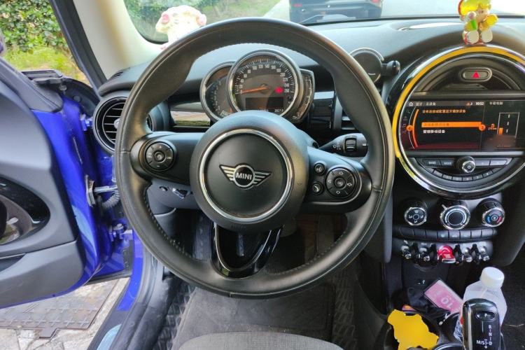 Used MINI 2018 1.5T COOPER Classic Edition Steering Wheel